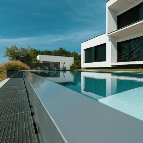 Piscine-a-debordement-Lunao-piscine