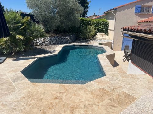 Piscine-octogonale-en-forme-libre-Lunao-piscine-